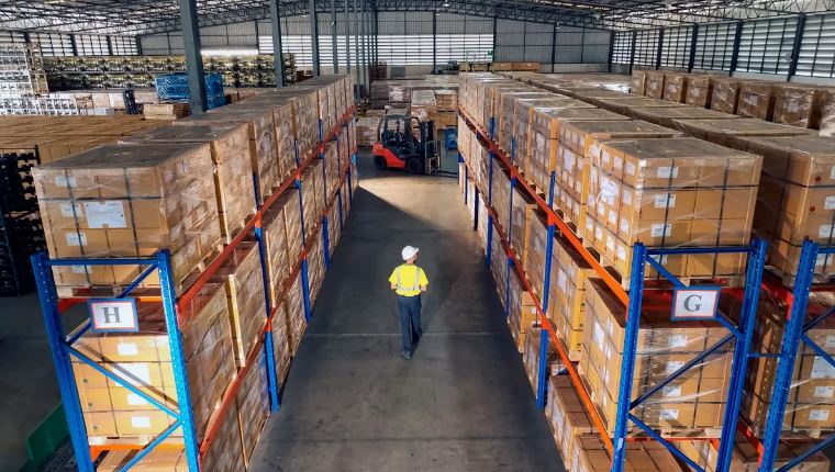 هوش مصنوعی جای کارشناسان تازه‌کار را می‌گیرد